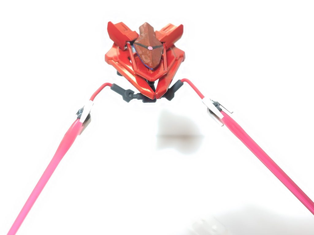 アームからビームが出ます