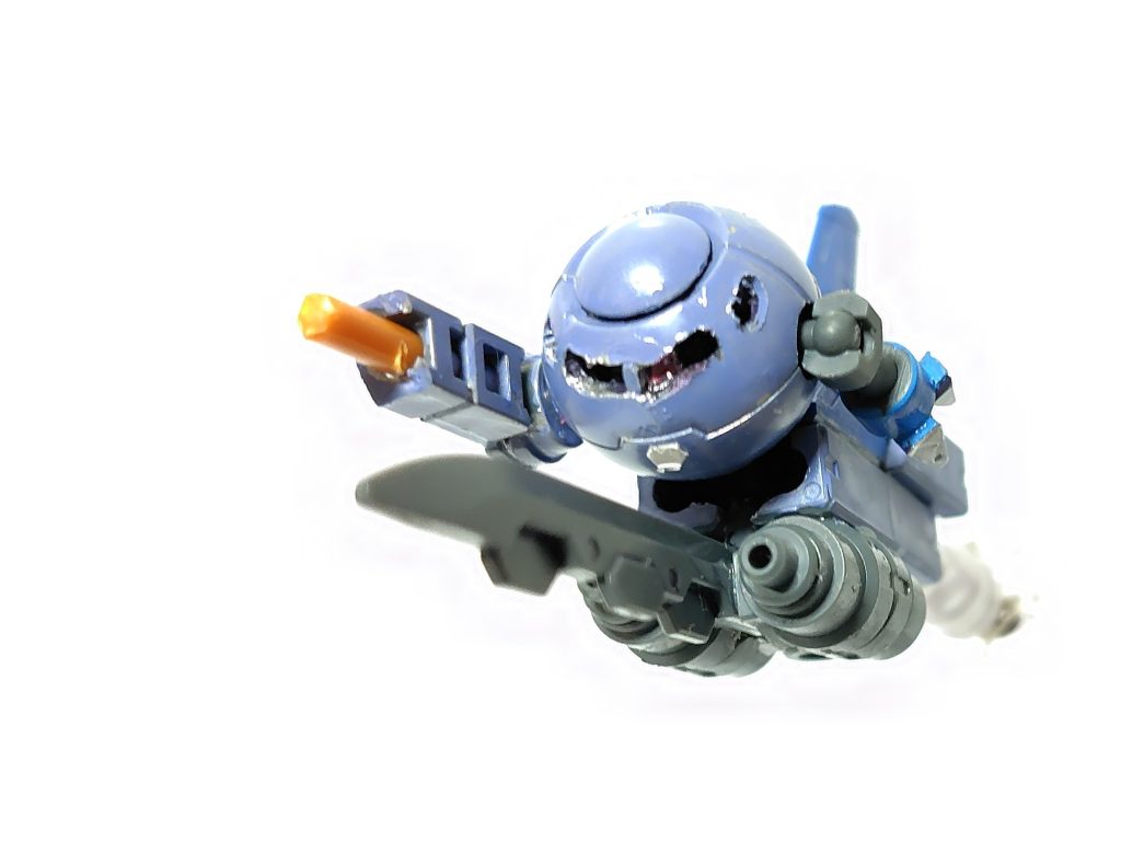 右手のよくわからないやつを構えて