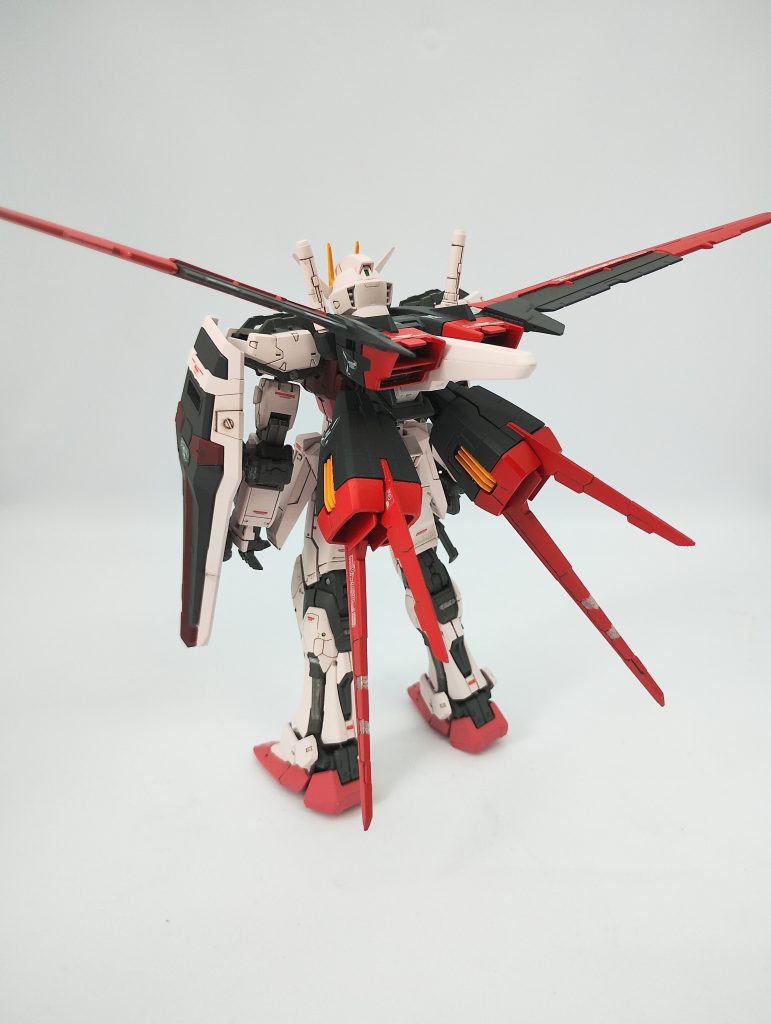 ディテールは結構入っているので、埋まりそうなスジボリだけ彫り込みして、特に追加工作はせずです。