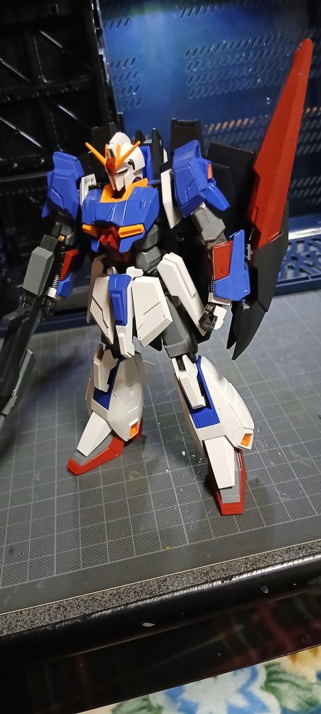 カラーリングなんですが、合金のオモチャっぽくツヤを少しだけ強めにしてみました。今回もやりたかったことができて楽しかったです!以上でおわりです。ありがとうございました😺