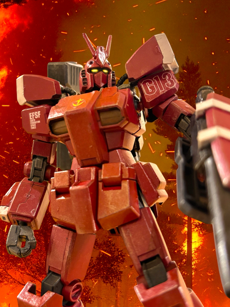 「先日の、レッドウォーリアとの戦いも、あなたが傍にいたから、最後まで戦えた。それは、確信があります。」「それは、わたしも同じだ。最後は君に助けられた。君がいなければ、死んでいたと思う。」　その言葉に、ミヤギは、わずかに身震いしたようだった。「ジン・サナダは、ニュータイプでした。」不意に、そんな名前を口にする。「少し、話してもよろしいですか？」「ああ、構わない。」また、顔色が青ざめている。彼女は、彼女の魂に決定的な傷をつけた恐怖に、向き合おうとしている。黙って付き合うべきだ、と、ヘントは思った。○○○○○○○○○○○○○○○