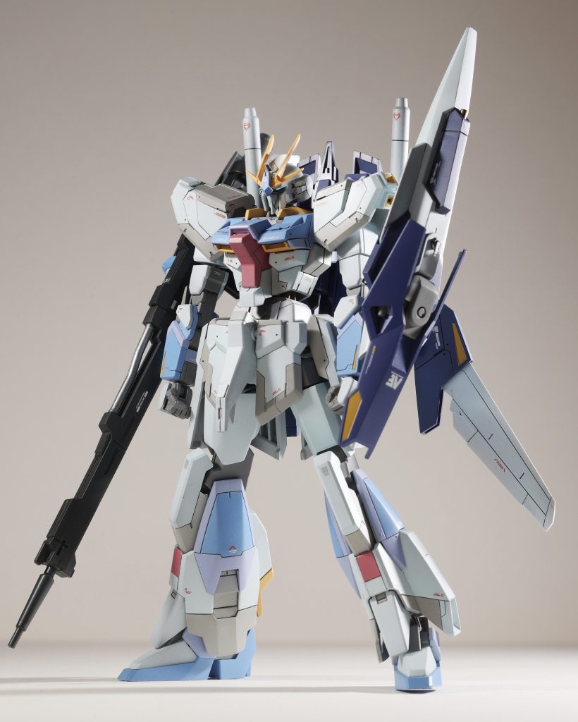 フル装備で。ライフルは肘にマウント可能。このキット全身に3mmがあるんですが、肘以外は見栄えの為塞いでいます。