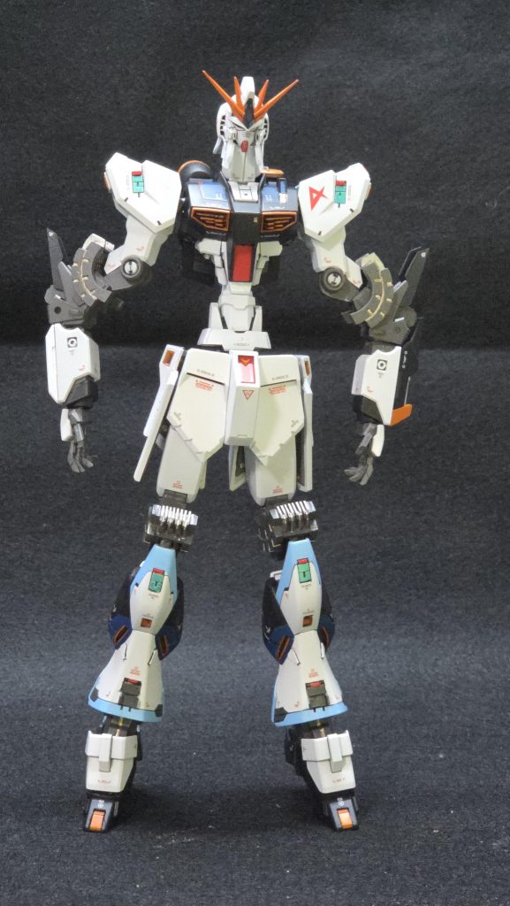 ニューガンダム GTM–3枚目/制作者：t.u.n.e