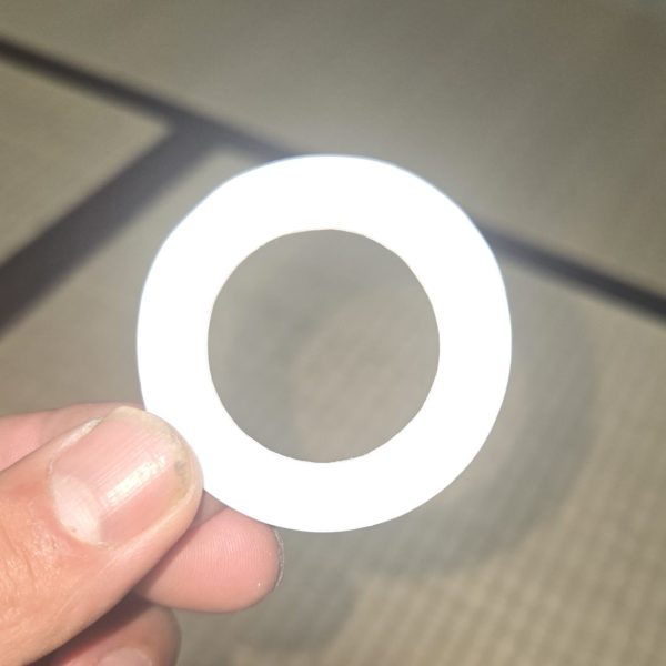 実は出張中に素組したのですが日輪エフェクトをホテルに忘れてきてしまい途方に暮れていたのですが…作るしかないよねぇ😥って事で元のパーツも無いのでだいたいのサイズ感でコンパス引っ張り出して作ってみました(笑)因みに試作3号になります。何で一番デカイパーツを忘れるかなぁと自分に呆れていました(笑)