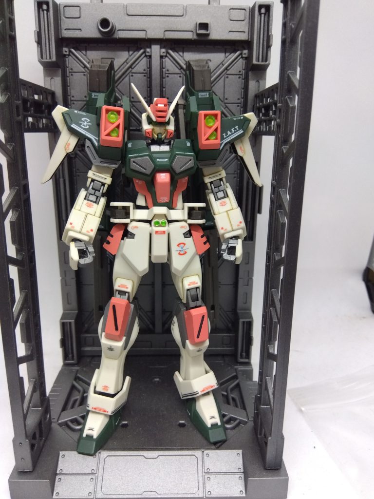 HGライトニングバスターガンダム