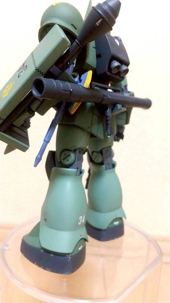 ヒートホークだけは紫黄色の設定に塗装しました