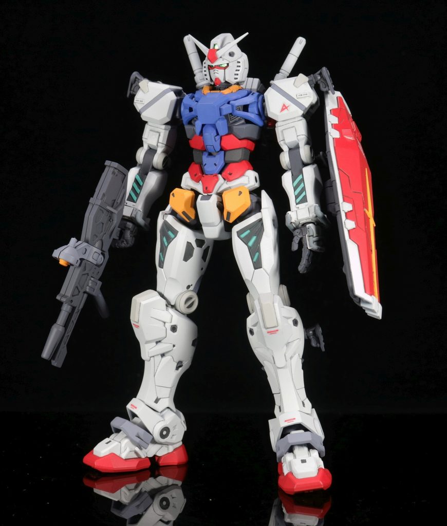 ①ガンダム・アムロ機赤いガンダムの胴体+軽キャノンの手足。頭部はRGガンダム2.0です。