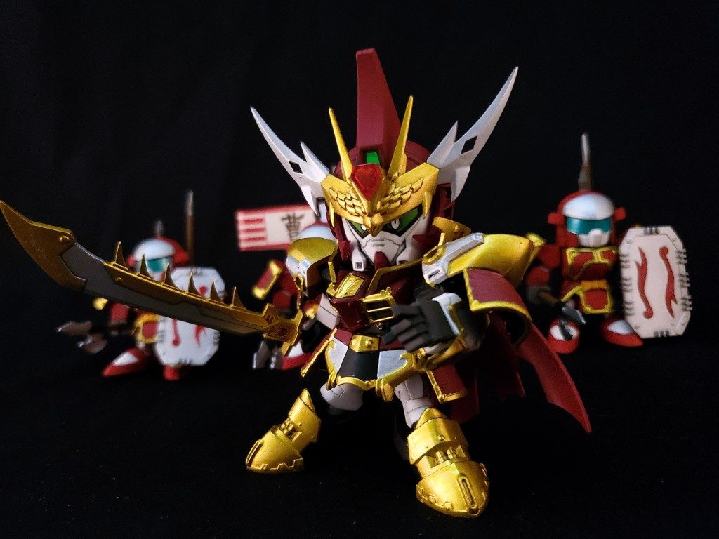 ただのゴールド、シルバーだとイメージが違ったので発色の良いものを複数混ぜて上品なカラーを意識しました。ヤフオクではこちらと甘寧等のセットで出品しておりますので興味のある方は是非ご覧ください。