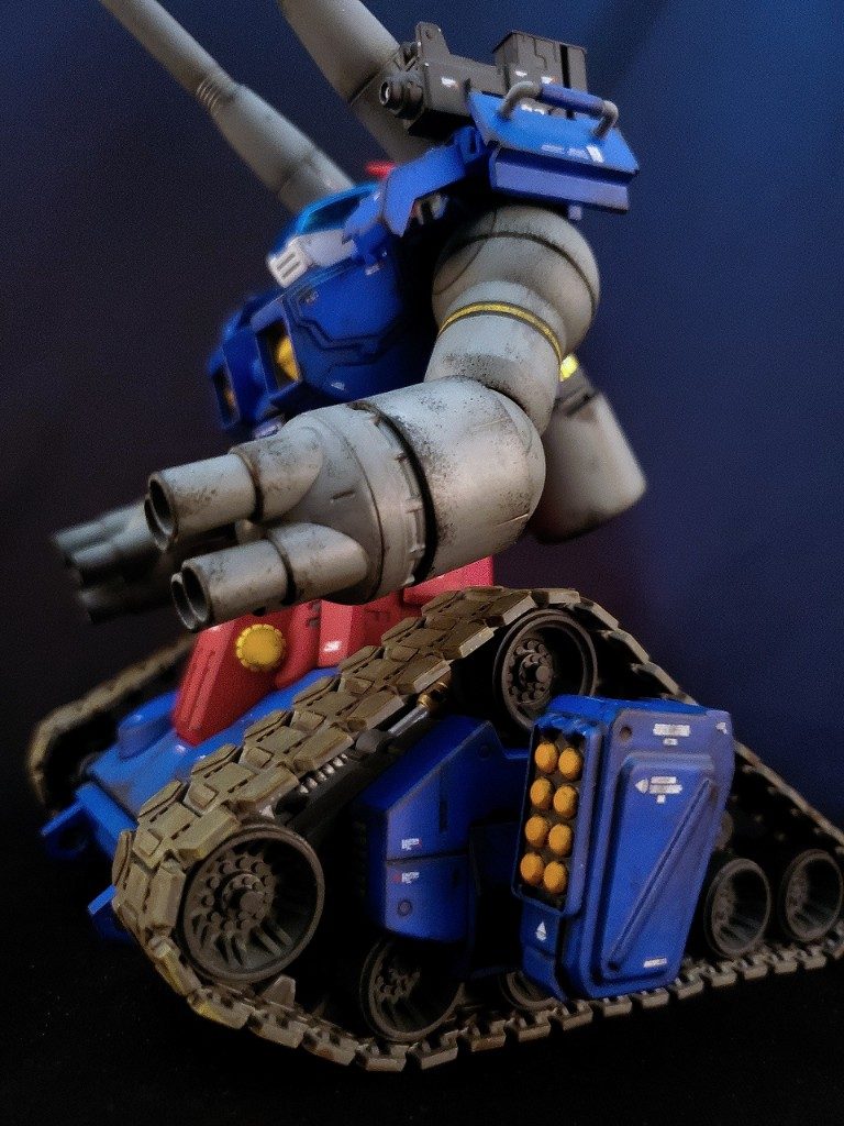 多連装ミサイルボックス。基部で回転し対空としても使用できます。