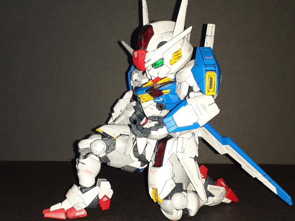 SD体形でこのポーズが出来るのはさすがですね。MGSDバルバトスのアイアンブラッド版はまだ積んでるのですが今年中に出来ればいいなぁ……ただこれから農作業忙しい時期だから厳しい。