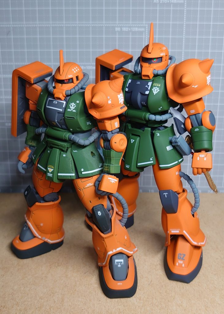 かなり前にオリジンザクキャノンでガルマを無理やり作ったことがありますw  HGのユルさがやっぱり好き。