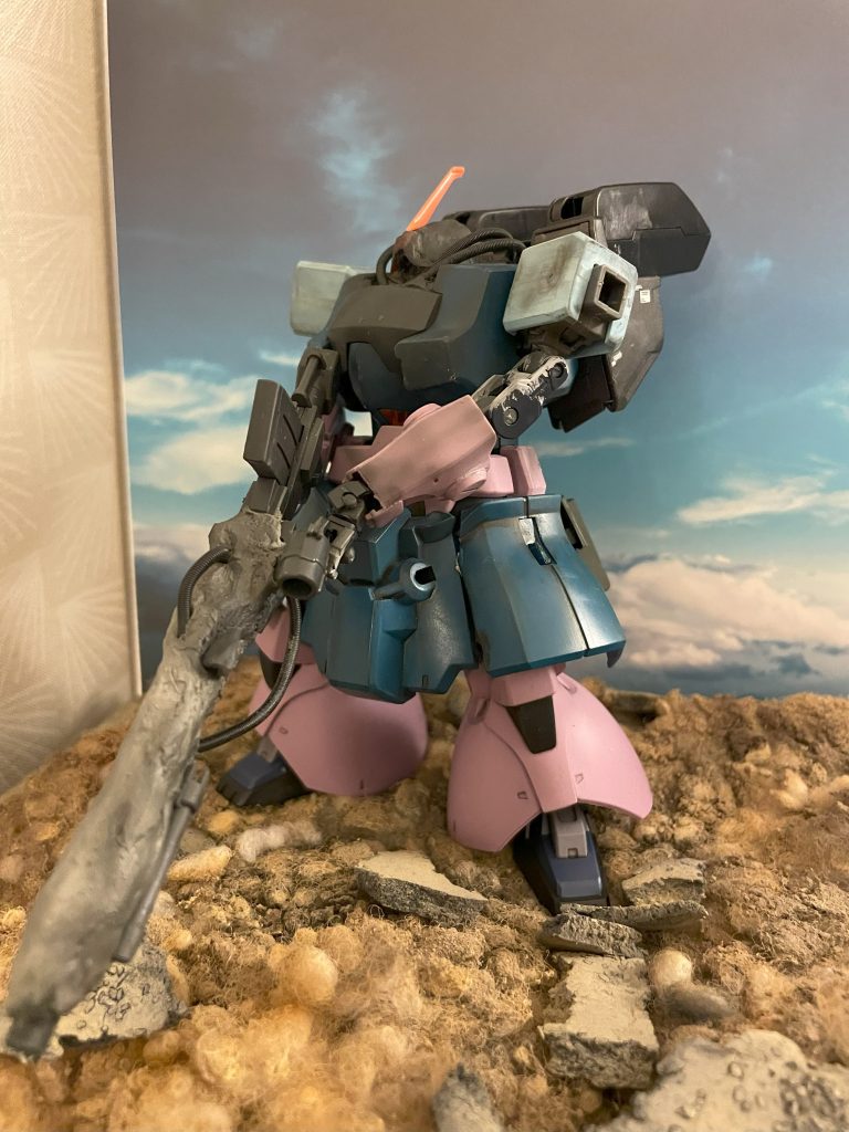 次回作はドワッジを予定しています。HGドムを中心としたミキシングビルドとなります。
