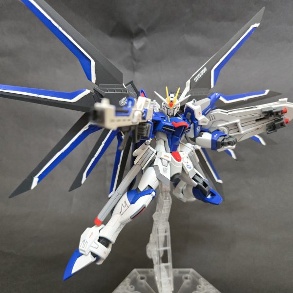 セイントライジングフリーダムガンダム