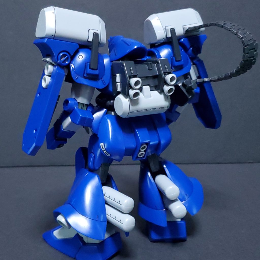 めっちゃ太くて好みの体形です。カッコいいですね。キット化されているのは第3種兵装です。