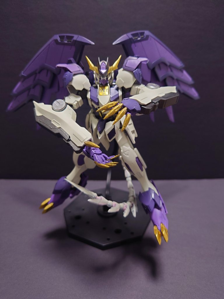 丸い爪もランナー使って鋭利に