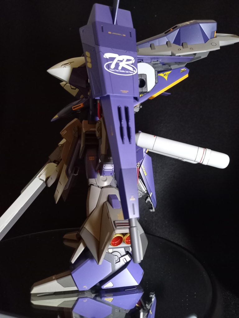 サイドショットシールドブースター基部とプロペラントタンク基部はジャンクパーツから自作