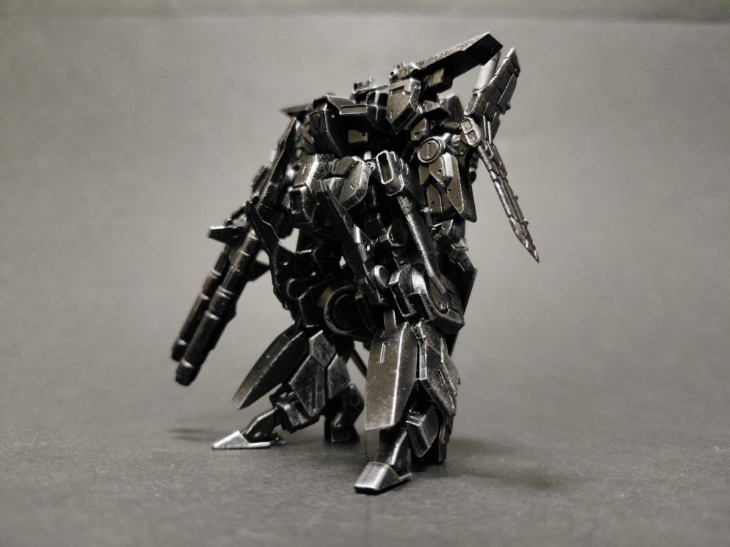 スマホが変わったので自動的にカメラも。近い感じに設定してみてはいますが、画像の感じが変わったかもしれません。モノトーンの被写体だといまいち分かりませんね。閲覧、ありがとうございました。