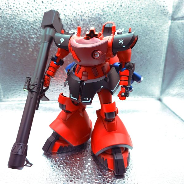 シャァ専用リックドム