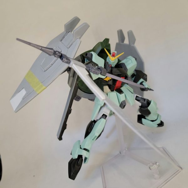HGCE風なフォビドゥンガンダムの改修がほぼほぼ終わったので進捗の報告になります。・エクツァーンを20㎜延長・磁場発生機の可動化・バックパックを左右共に7㎜、下に6㎜延長合わせ目消したり、スジ掘りが終わったら塗装に入ります。（1枚目）