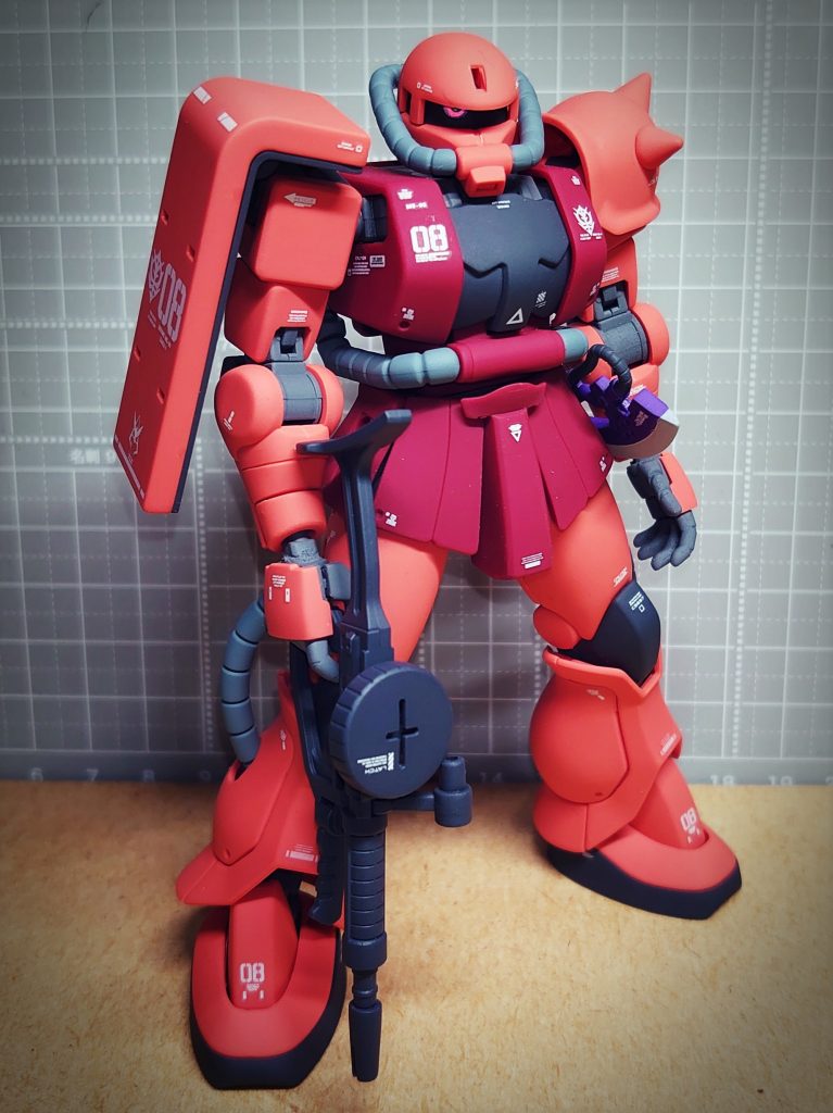 前回の量産型リバイブと同様に成形色、デカール、トップコートで仕上げました。合わせ目と首の角度変更は毎回してますw