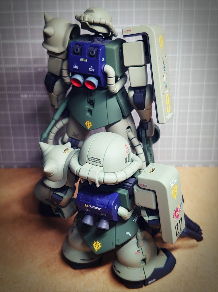 バックショット。デカール配置もほとんど同じように仕上げました。