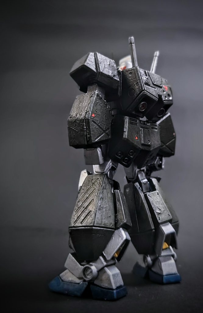 チョバム・アーマー装着した背面カット。