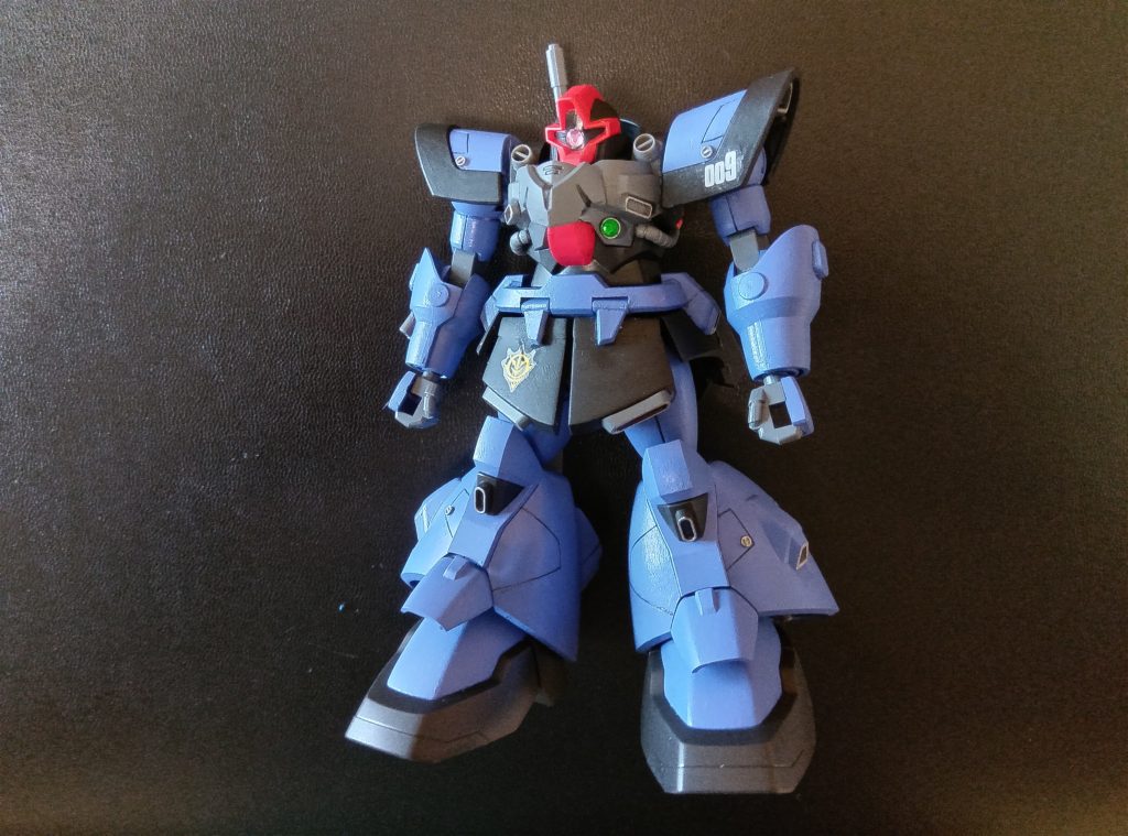 キットはドムトルーパーですが、私の拘りで宇宙世紀仕様です。ネーミングはリゲルグから『リドムでは変だしリドワッジもなぁ。ドワスで行こか』と言う安直な発想😅脚部可動域拡大、リアスカート可動化、フロントアーマー延長の他、各部ディテールを弄ってます。モノアイ可動化は諦めました。