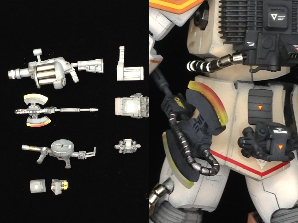 今回びっくりドッキリメカはありませんが、それらの武器に加えて、オリジナルのグレネードランチャーと旧武器セットのクラッカーを2つセット出来るキャリア、システムウエポンキット002のダブルヒートホークの刃をUVレジンに交換したものを追加で作成しました他の武器と同じ本体のマウント穴で装備させることが出来ます
