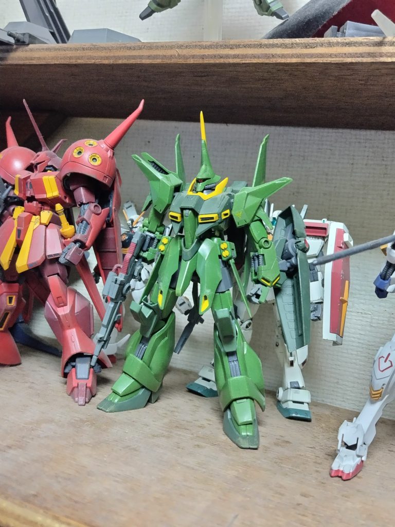 作品名：脚長バウ<p>太もも延長、ヒザパーツ変更。 うーんいまいち。</p>
