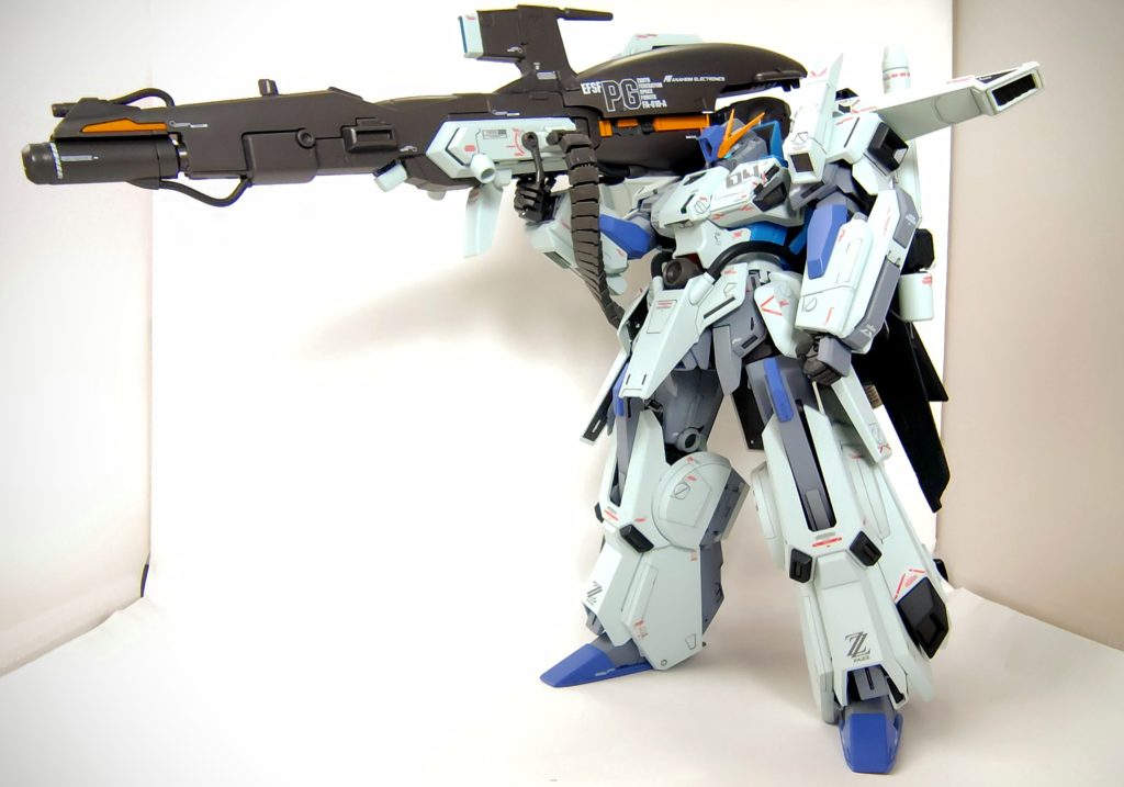 メガカノン砲がデカすぎて撮影ブースからはみ出しっぺ。