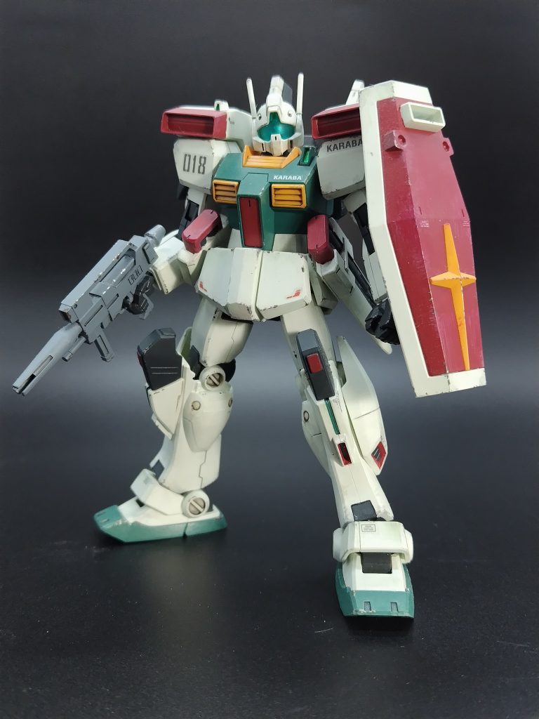 追加装備がたくさんあります。これは汚しまで入れていたので微調整したくらい。