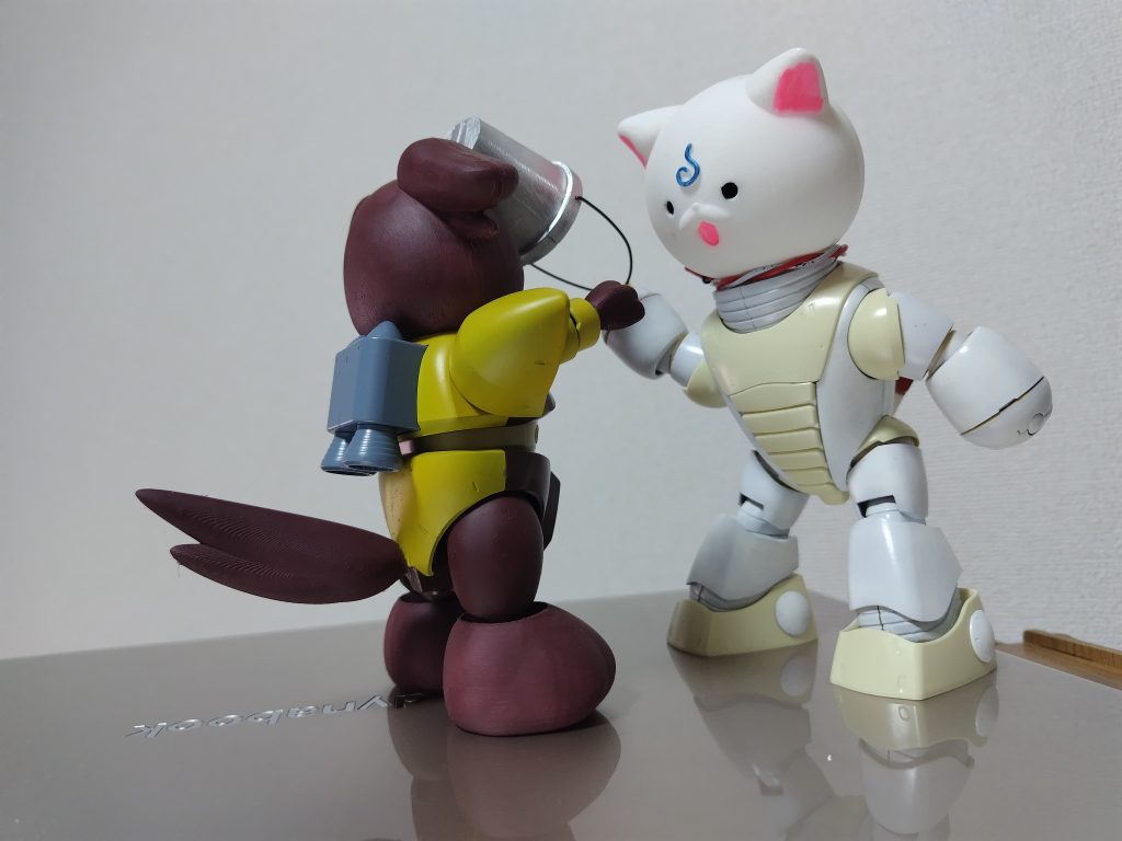 「おぅ゛れっ!!」「痛ったあああ!!ねえ待ってこれ腕が短いから防げないんだけど!!」