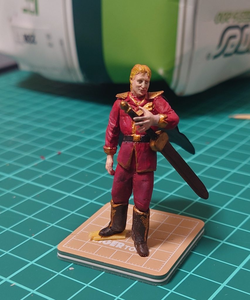 2-3m程離れてみたらそれっぽくみえる実写版の赤い人