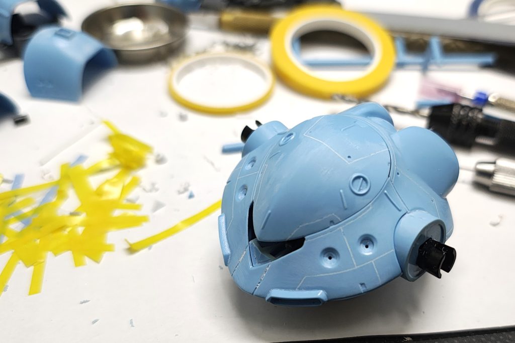 スジボリを各所に施してディテールアップ。