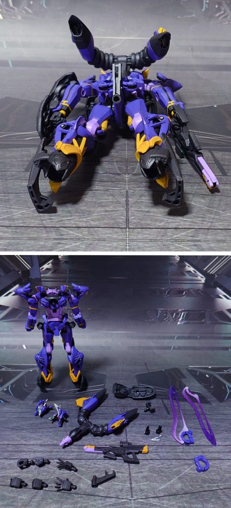 下からのアングルと、付属品一式。手首はRGウイングガンダムのものに交換、手首の受け側の穴を少し広く、深く加工しました。