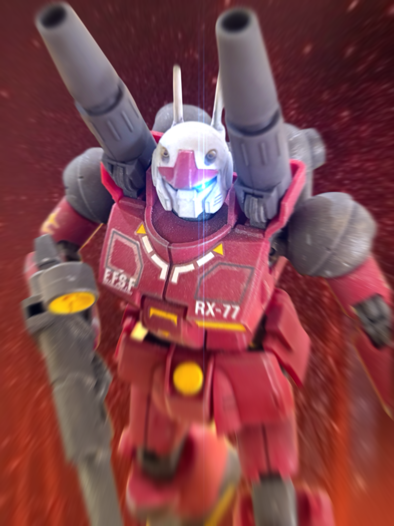 　わたしは、彼を拒絶しました。　彼は、自分とあなたをも比べた。　そのことが、一番許せなかった。　わたし、初めて、明確に、個人に対して、はっきりとした憎悪を感じました。彼の命を奪おうと、決意できてしまったんです。これまでは、兵士として、任務として、敵と戦って、その命を奪ってきました。でも、今回は、とにかく、彼が憎かった。ここで、彼の存在を、この世から消してしまいたいと思ったんです。　それでも、彼は、わたしの心に無理やり入り込んでこようとした……それで、自分の魂が傷ついたのを感じました。　中東の戦いで、赤い肩のザクの部隊から、わたし個人に明確に向けられた殺意と、今回の、ジン・サナダによる、魂をなぶられるような痛みが、先ほど申し上げたPTSDの原因です。　わたしは、もう、一人では戦えないようです。○○○○○○○○○○○○○○○