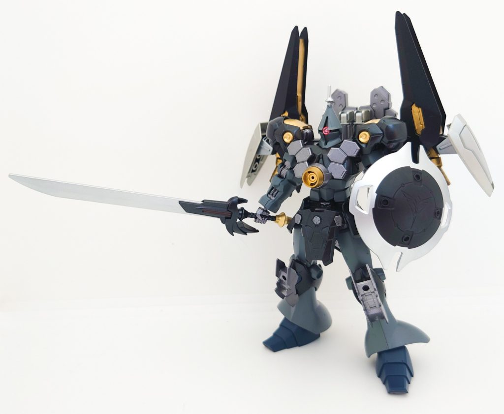 高機動及び飛行可能な形態で、高速戦闘を得意とするギャンをイメージして仕上げました。