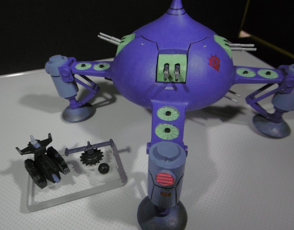 マゼラアタックとアッザムリーダー、電磁粒子弾もそれらしく塗装しました。 