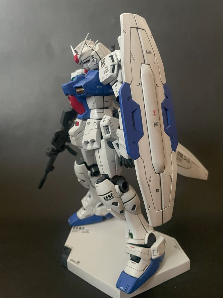 ちなみに今回は稼働を捨ててプロポーション重視で制作したので、ほぼ素立ち程度のポージングしかとらせていません。