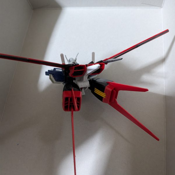 一番欲しいダガーの機種がHGでリニューアルされないので最新のダガーLに色々な物くっつけてます（2枚目）