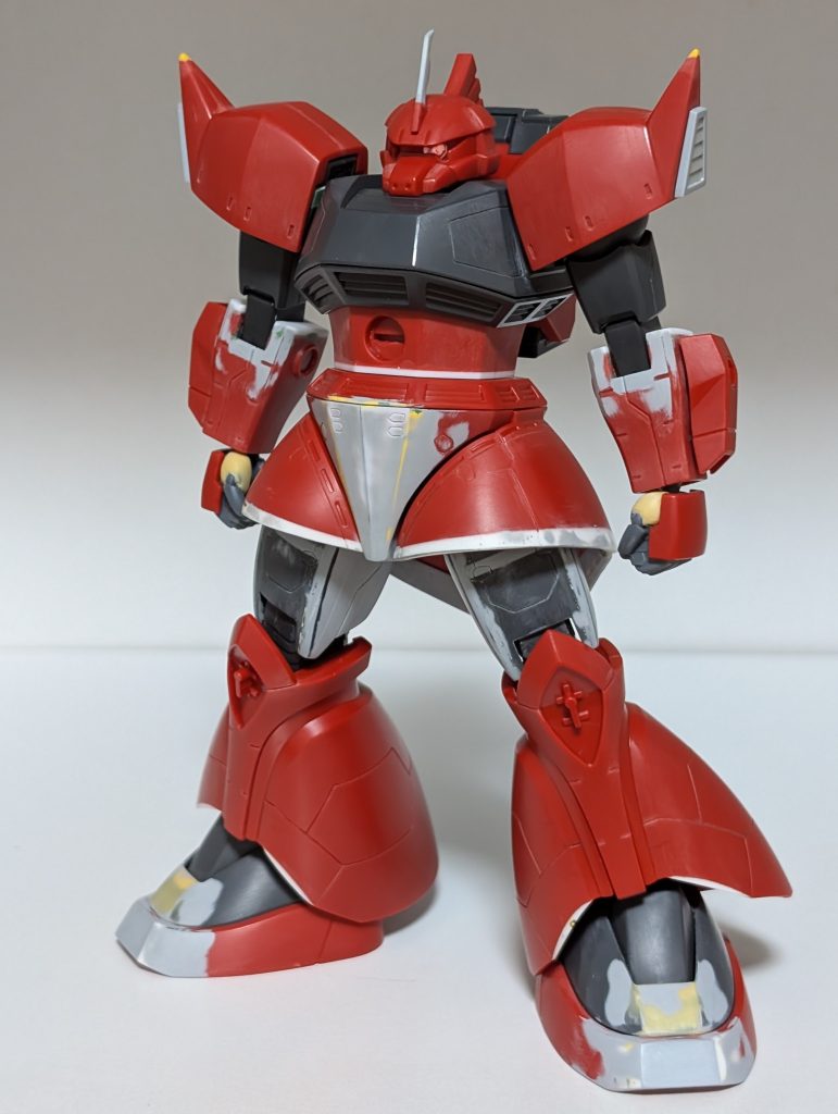 成形・傷埋め・気泡消しに、今回あらゆるパテを使ってみました　ポリパテ・エポパテ・タミヤパテ・フィニッシャーズラッカーパテ・瞬着カラーパテ・シアノン＆ベビーパウダー改造そのものより表面処理がたいへんでしたね、特に気泡消し！　最後はクレヨンで埋める技も覚えたりして勉強になりました