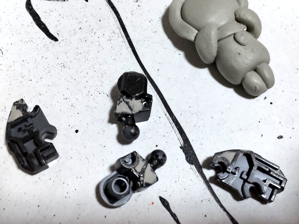 肉抜きが多めなので腕試しされている感覚が気持ちいいですね。とか言っておきながら見事にパテを余らせてしまったので例のブツを錬成。