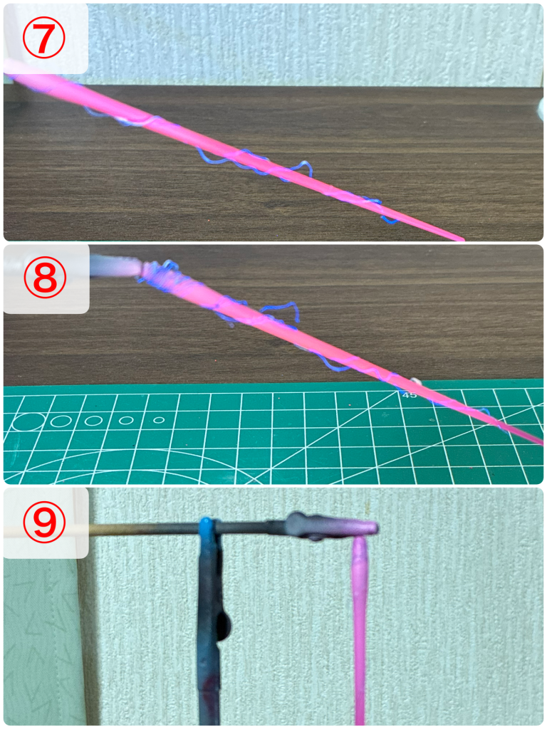 ⑦サーベルの先を下に向け、根元から先端に向けて緩く巻いていきます。羊毛のクネクネを利用して、刀身についたり離れたりした状態にし、先端は剣先方向に飛び出させます。好みでもう1本同じように巻いてもOK,⑧3cmぐらいの短い羊毛を5本程度、根元付近に巻き付けます。やはり先端は剣先に向けます。本数は好みで増やしてOKです。ボンドをちょんちょんして、太さや形を調整してください。⑨剣先を下に向け、2時間ほど乾燥させます。