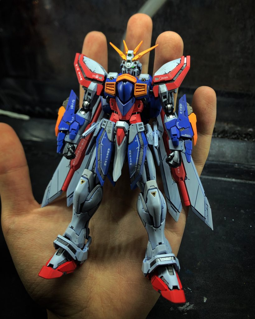 手のひらに乗るくらい小さいユニットだね、やっぱり他の1/144キットと比べると小さめだ🖐