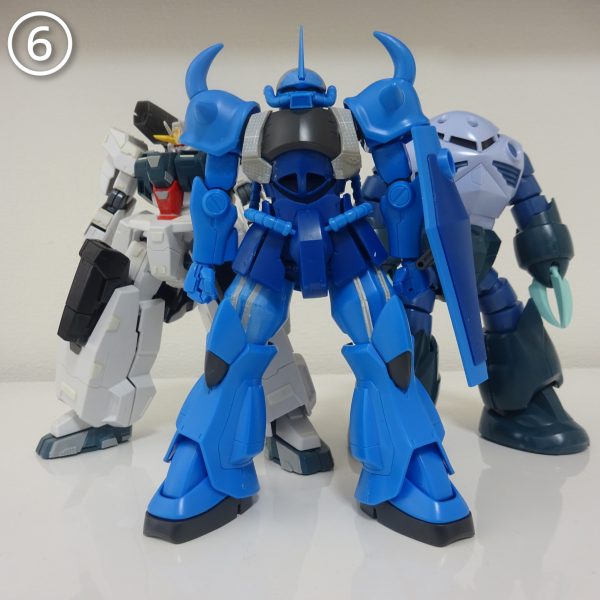 先日、フォローさせて頂いているミズカともかささんよりバトンを託されました。どうやらGUNSTA内で交流のあるモデラーさん達が、自分の塗装レシピや改造法、使っている道具などを他の方にも公開する…みたいな意図のバトンリレーのよう。自分はここ数年、完成作品を投稿していないほぼほぼ『見る専』なのでバトンが回ってくる事は無いだろうと完全に油断していました(笑)。しかしバトンを受け取った以上、何かしら投稿しなくては…しかし私には皆さんに披露できるようなテクニックや塗装法、おすすめの道具など特になく…ものすごくネタに困ってしまいました😅そこでしばらく悩んだ末、私が最近好きでよくやっている工作『プロポーション改修』についてちょこっと書いてみます😊…と言っても初級モデラーの私の解説では、プロポーション改修をやった事ある上・中級モデラーの方々には退屈な内容かも知れませんが😅そして私のプロポーション改修作品の中で完成までこぎ着けたのはガンキャノン1体だけという…💦いや、これ私が語って良いテーマなのかもはや疑問ですがここまで書いたので仕方ない…続けます😁前置きが長くなりましたが、まずプロポーション改修をするとどんな効果があるのかというと『キットを自分好みのプロポーションにできる』当たり前ですが、これが1番なのではないかと😊ただ元のキットのプロポーションに不満がなければ弄る必要は全くありません😁しかし、ほんの数ミリ単位の延長や短縮でパッと見の雰囲気が格段に変わるのです!例として私のいくつかある制作中(放置中😅)のものを晒します🙇画像① HG陸戦型ガンダム以前、制作中で投稿した事のある陸ガン。この場合は、首、腹部、ひざ関節、足首で延長しています。身長が伸びてなんとなくスタイリッシュになった感じがしません?こういう改修ってキットによって方法が違いますが、ネットを探せば載ってる場合もありますし、自分なりのやり方を見つけるのもアリだと思います😊画像② 陸ガンの各部詳細左上から時計回りに首、腹部、ひざ関節、足首になります。首と腹部は定番のプラ板挟み込み、ひざと足首は差し込み部分が奥まで入らないようにプラ板で適当にスペーサー作って接着しただけの超お手軽改修😅ほぼ見えない部分とかは手抜きするのがSont@流😁画像③ HGガンダムエアリアルこちらも以前制作中で投稿させて頂いたエアリアル。現在はここから脛も延長してさらに脚長になっておりますが、右画像の状態で肩部の幅詰め、腹部延長、二の腕短縮、股関節軸の入れ替え等をやっています(うろ覚え😅 )。改修に関してはほぼネット記事を参考にしたと思います😊画像④ HGガンキャノン(リバイブ版)こちらは過去作のガンキャノン。唯一のプロポーション改修の完成作品になります😅💦二の腕はプラ板を巻いて太らせ、太ももはプラ板とパテで太らせています。今見ると改修が雑だなぁ…😰 画像⑤ EG RX-78 ガンダム こちらも以前制作中に投稿したエントリーグレードのガンダム。アニメ寄りのプロポーションを目指して改修しました…が、ホワイト部の塗装が上手くいかず頓挫😨画像⑥ 制作途中で放置されてるモノたちプロポーション改修は大好きなのですが、プロポーションの改修で満足してしまったり、自分のレベルに見合わない難易度高めの改修に手を出してモチベーションが下がったり、色々な理由から放置されているプロポーション改修済みの制作途中のキットたち😅彼らがちゃんと完成までたどり着く日ははたして来るのか!?…以上、プロポーション改修ノススメ?でした😄長くなりましたが、薄~い内容で申し訳ございません🙇💦ここまで読んでいただいてありがとうございます😆✨…こんなんで良かったのかな? (6枚目)