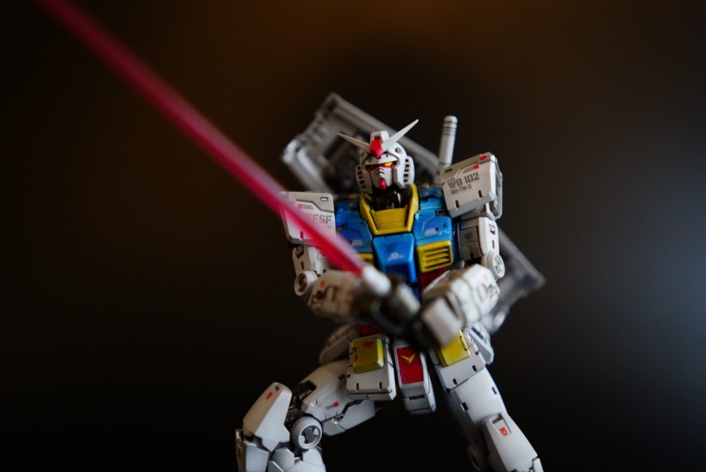 RG  ガンダム　Ver.2.0  シルバー立ち上げ
