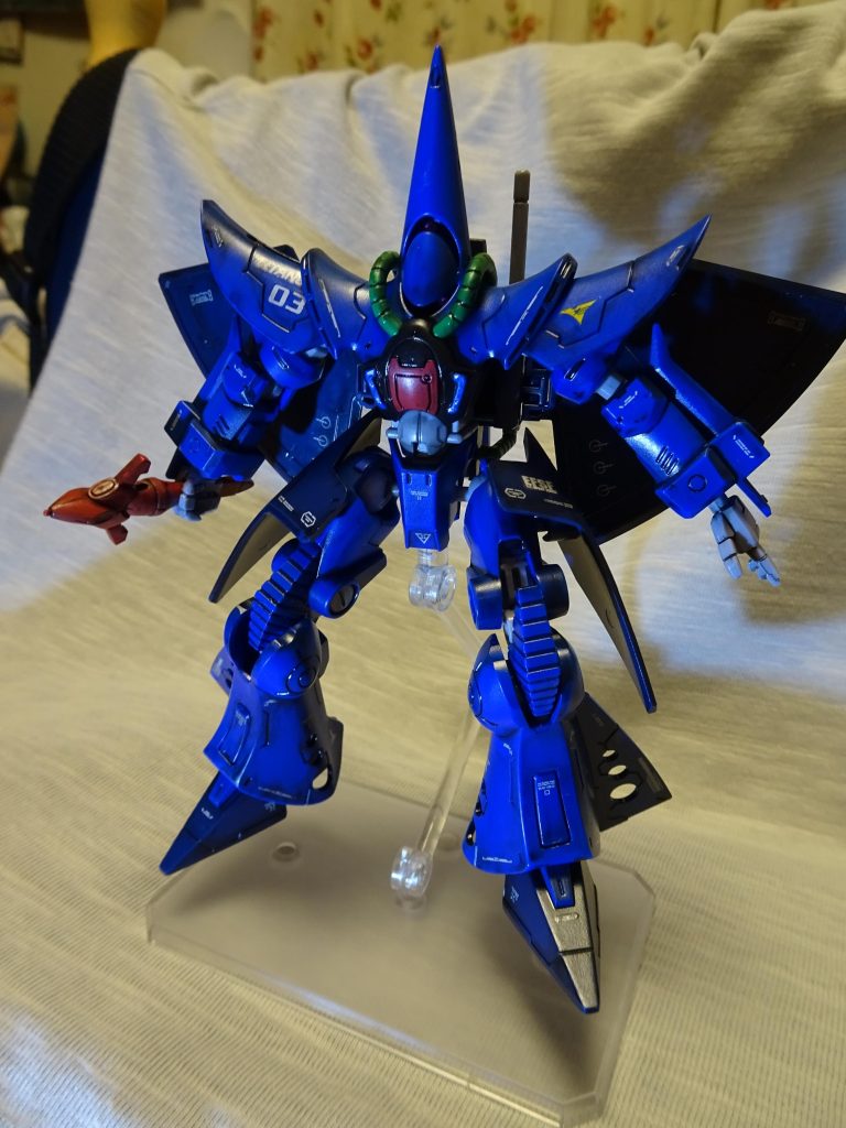 武器セットは、ライフルとウミヘビそのワイヤーとボリューム的には寂しい感じですが、その分本体に力を入れてる感じですね。