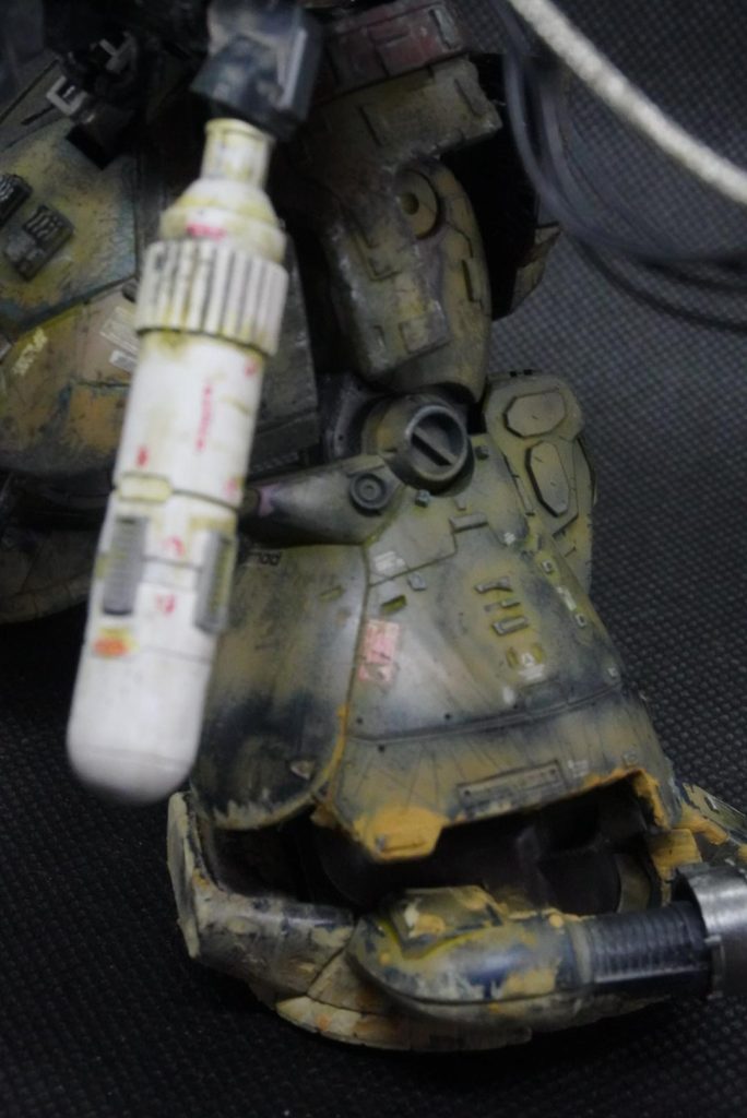 ホバーユニットの吸気ファンとして、ホバークラフトのスケールモデルからファンカバーを拝借して付けてみたんですがドムトローペンのホバー吸気ユニットの蛇腹部分って「フィルター」らしいです一昨日知りましたなので、ファンは内臓されてるって事なのでここにファンカバーつけてるのは間違い、らしいです