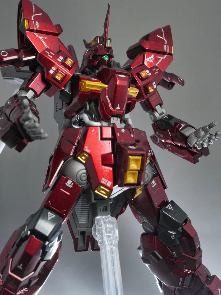 『HG バルギル』 〜パールキャンディ塗装で理想の紅を！〜