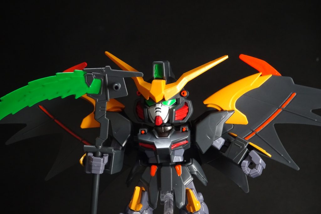 ちょい影のある感じの照明にしてみると、ハロウィンらしさが出たかな。